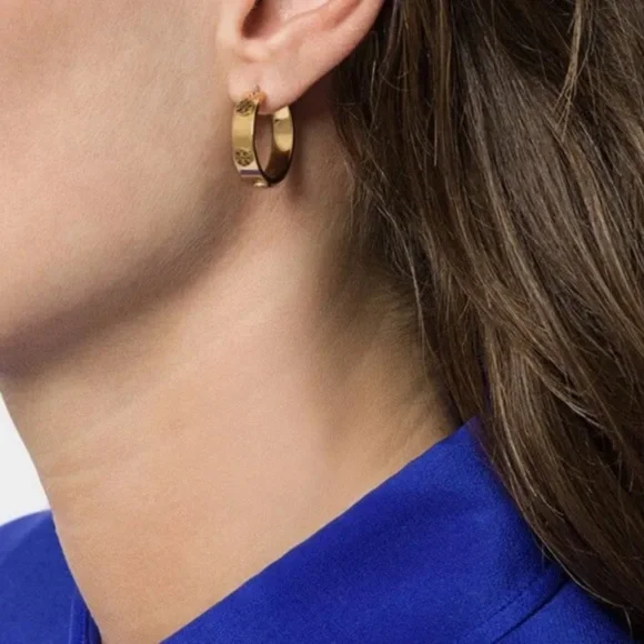 TORY BURCH • Rose Gold Miller Hoop Huggie Earrings - Picture 4 of 6